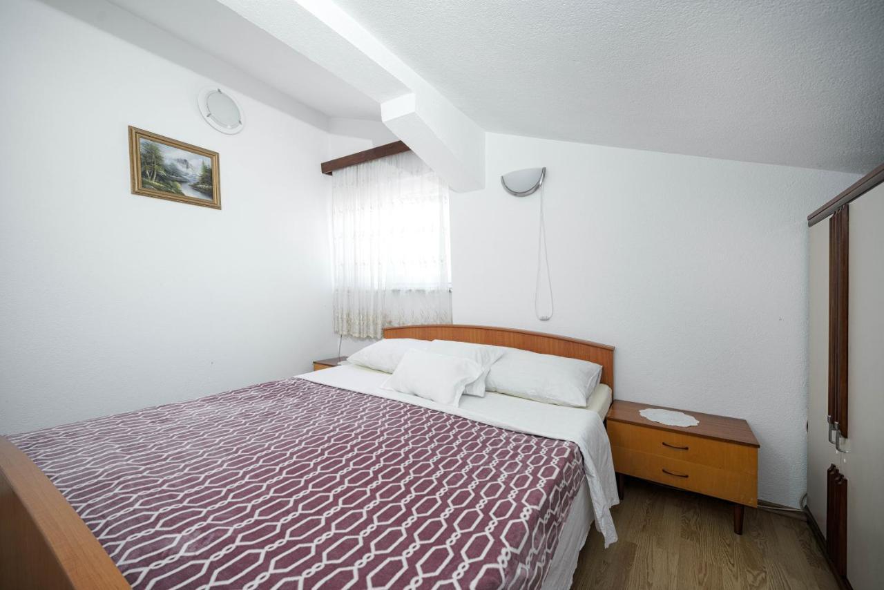 Apartmani Krizanovic Vodice Exterior photo
