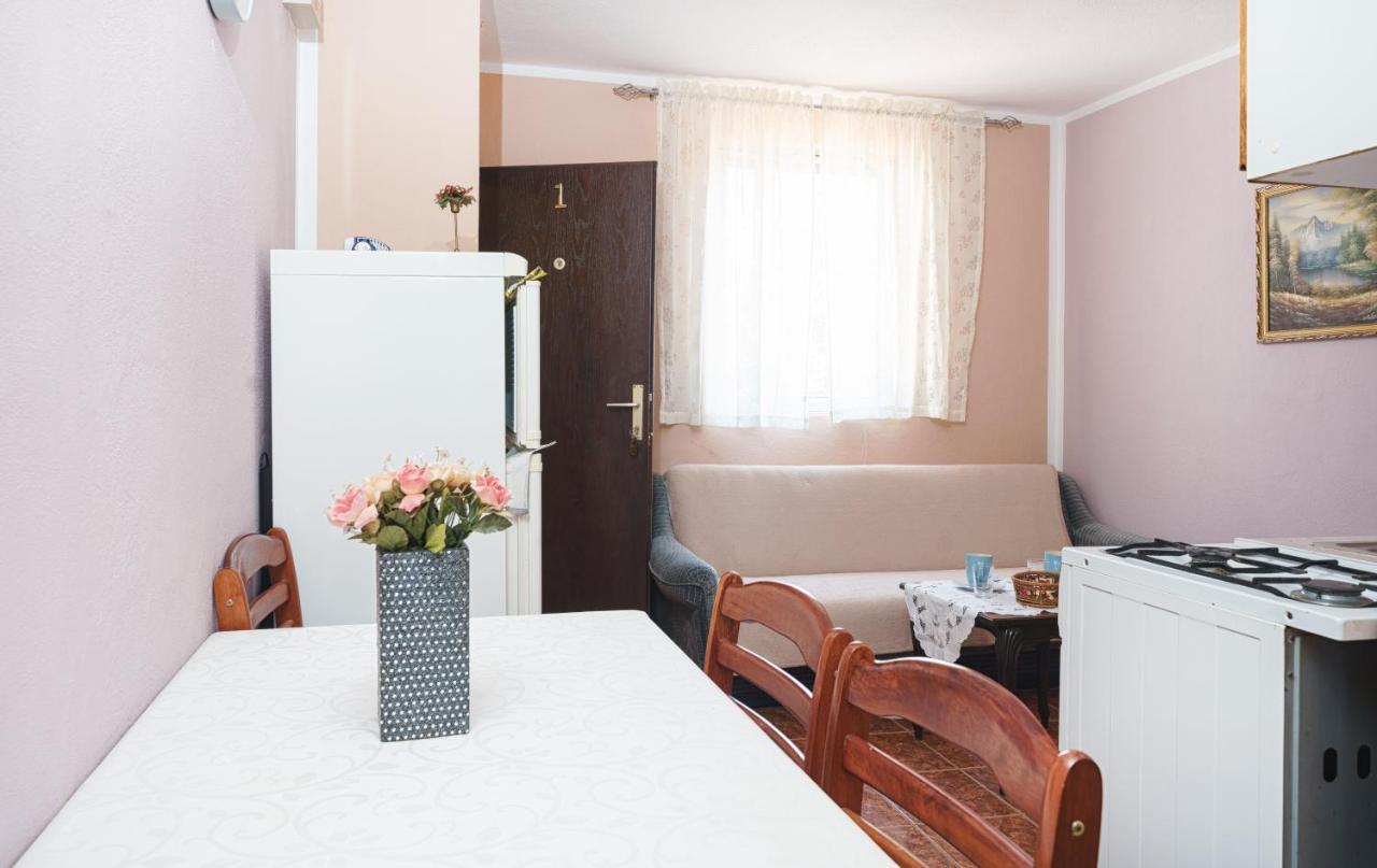 Apartmani Krizanovic Vodice Exterior photo